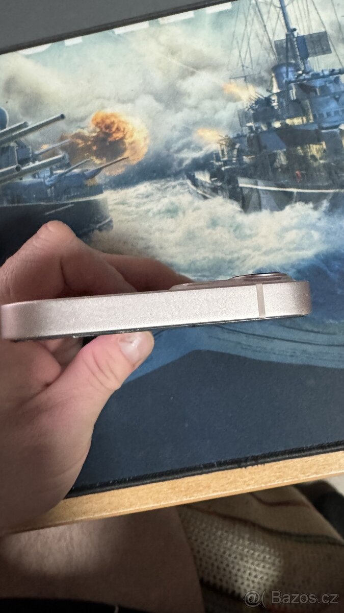 iPhone 13 256GB, baterie 88%. - 5