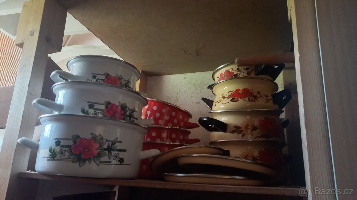 Retro nádobí - 5