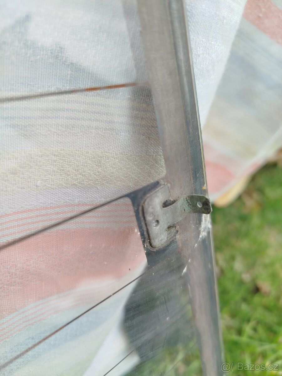 Škoda Felicie sklo kufru - 5