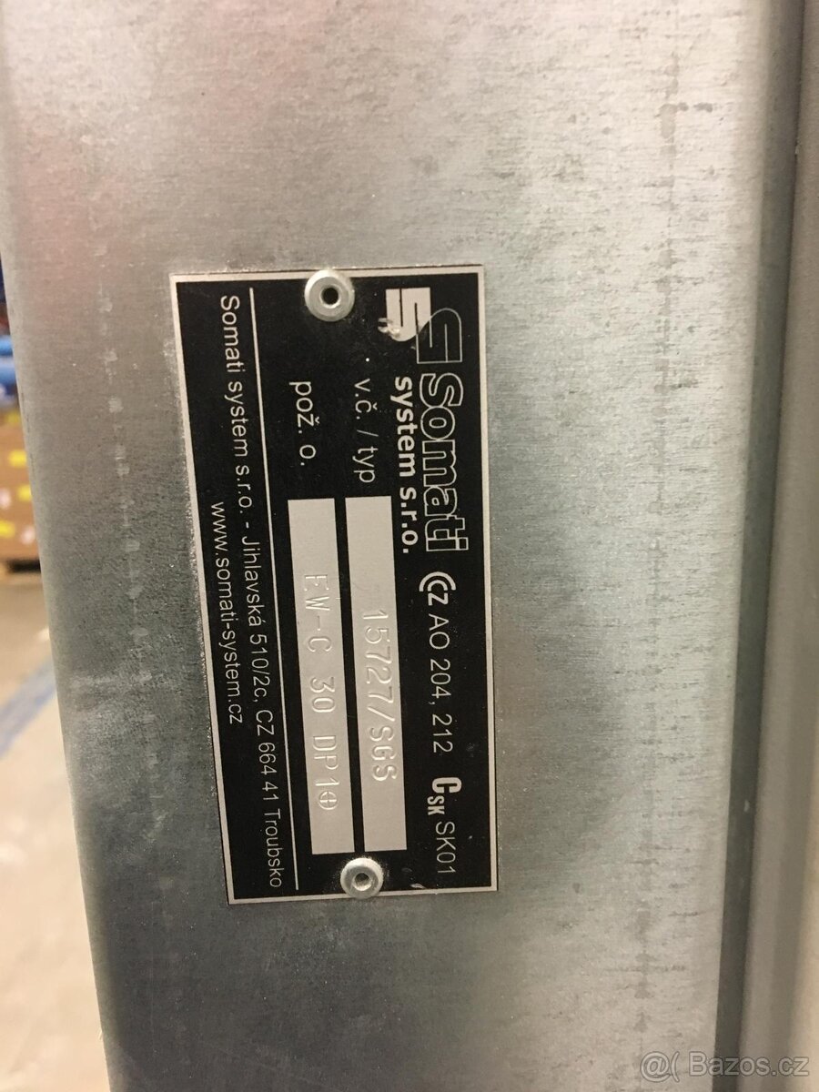 POSUVNÁ PROTIPOŽÁRNÍ KOVOVÁ VRATA 3X3,3M - 5