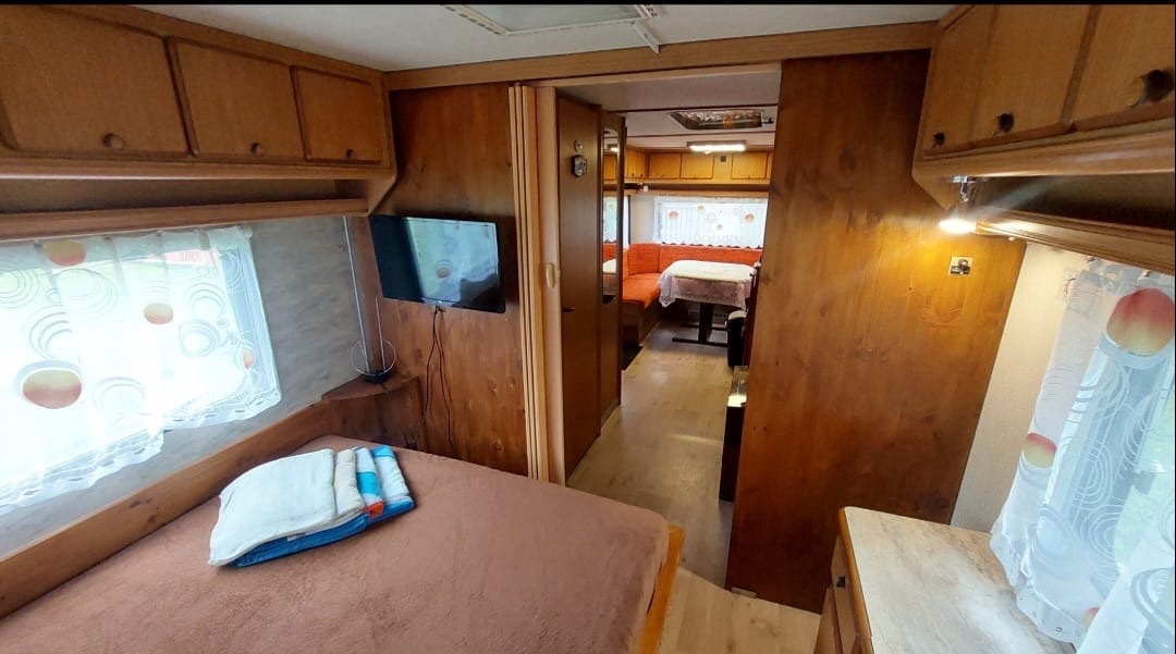 Karavan,obytný přívěs,dvounápravový - 5