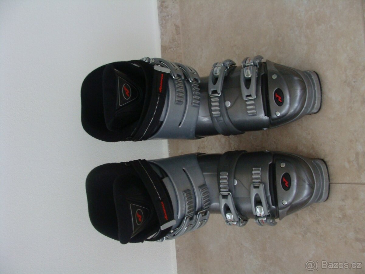 Lyže Elan a přeskáče Nordica - 5