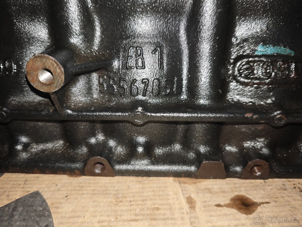 Opel Corsa D OPC A16LER díly motoru - 5