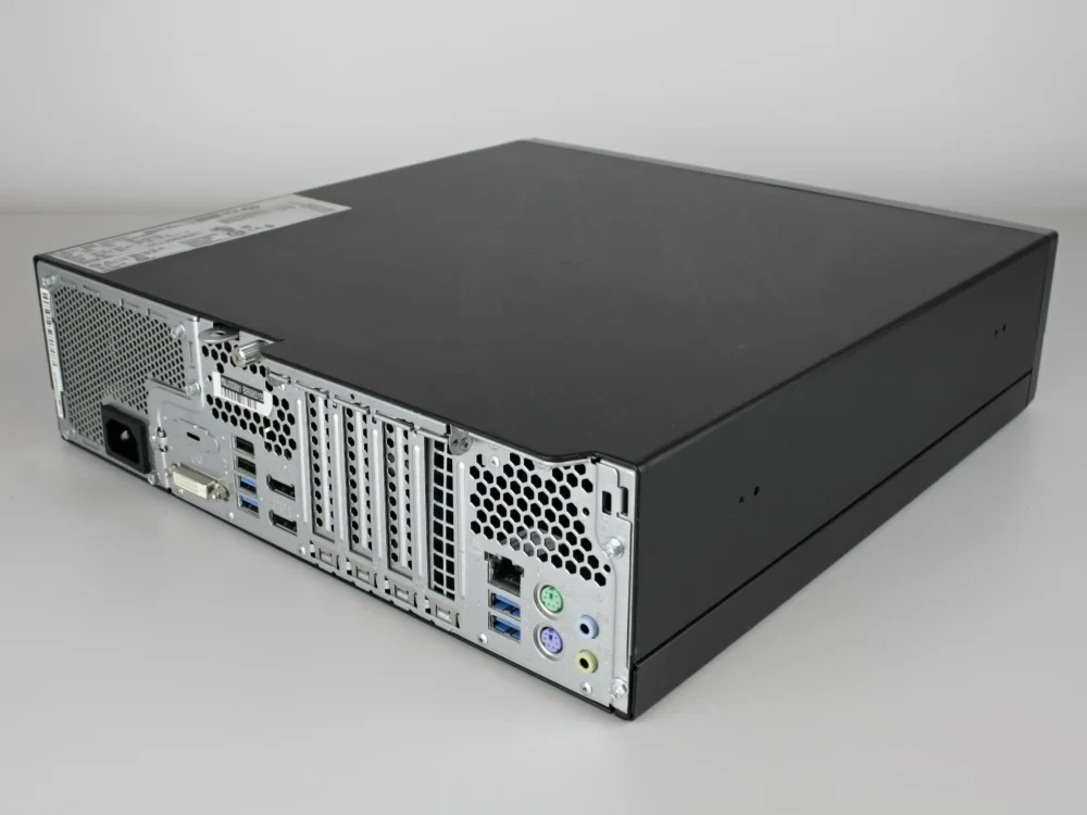 PC Fujitsu - i5 9400, 32GB RAM, 256GB NVMe SSD, OS, ZÁRUKA - 5