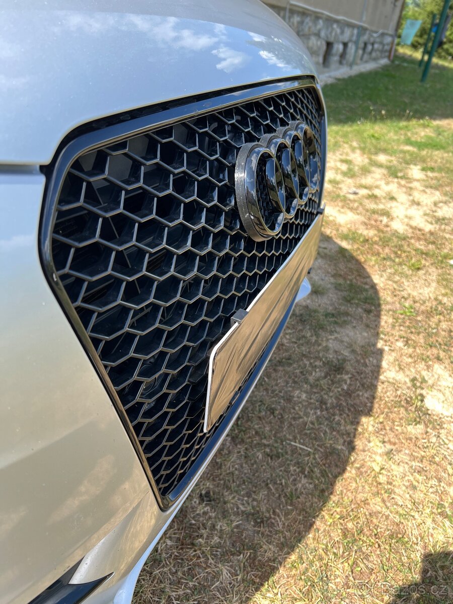 AUDI drzak znaku do RS masky - 5