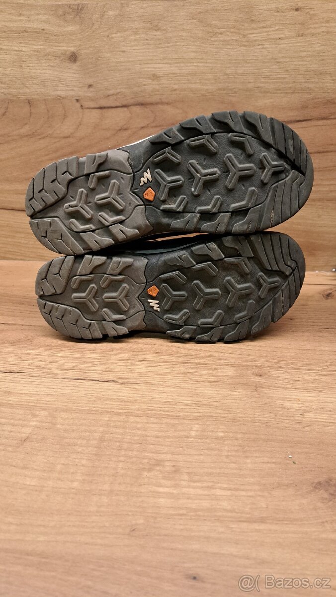 Dětské turisticke boty Quechua, vel.36/22,5cm - 5