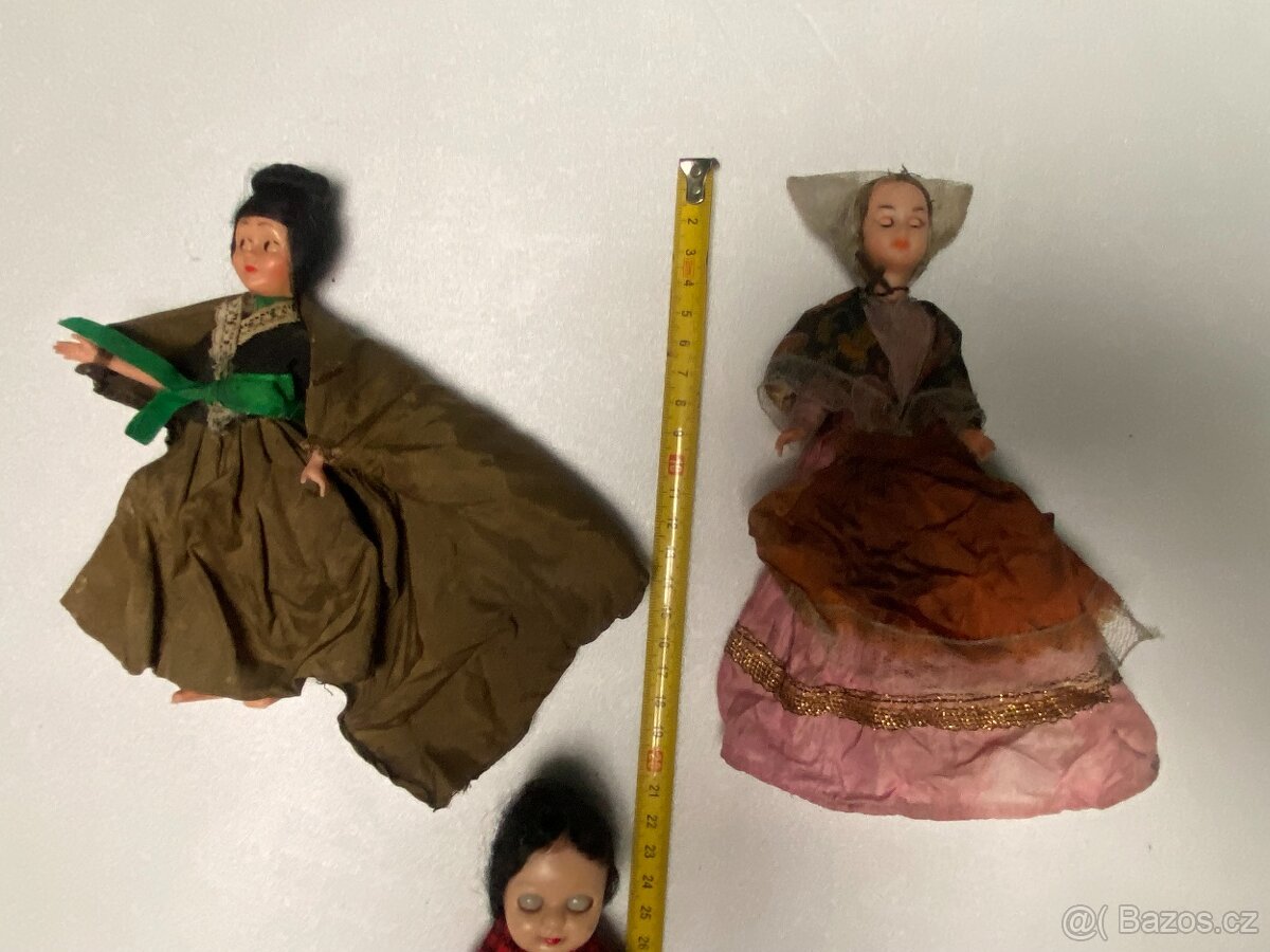 retro panenky s mrkajícíma očima - 5