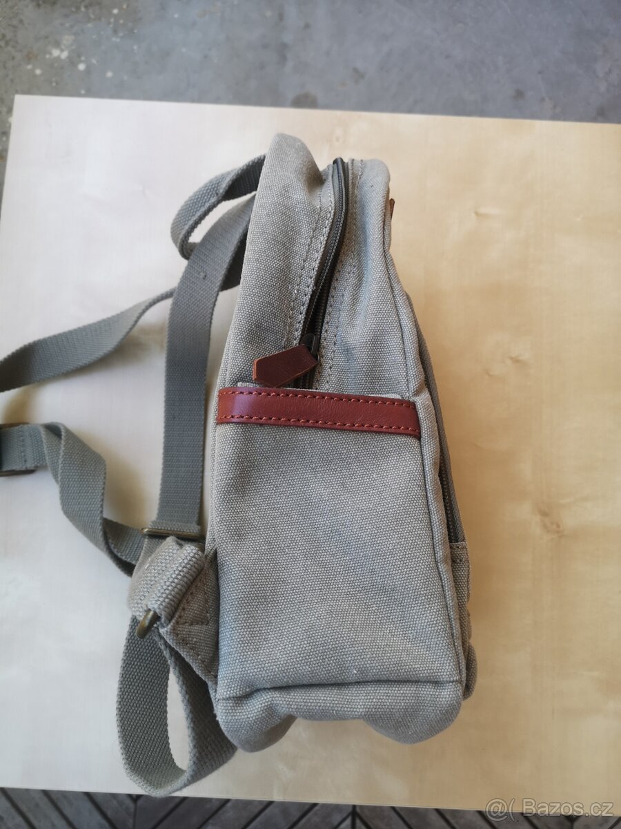 Značkový batoh Troop London (S) 34 x 25 x 12 cm - 5