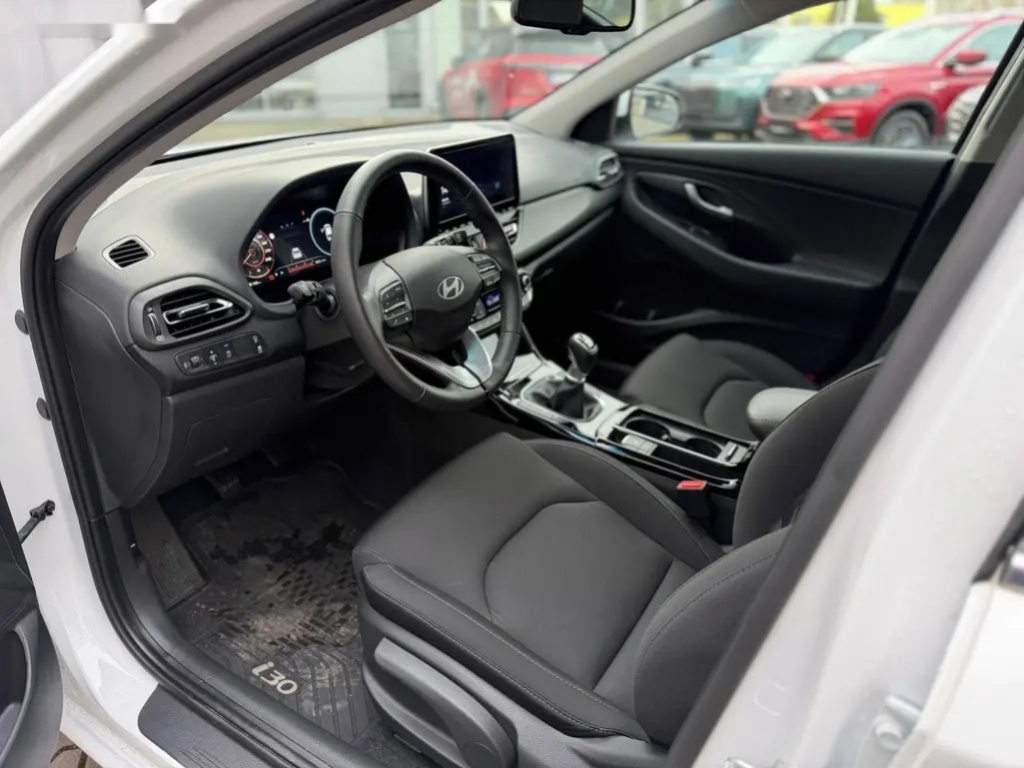 Hyundai i30, 1,5I MT SMART PLUS SAFETY - 5