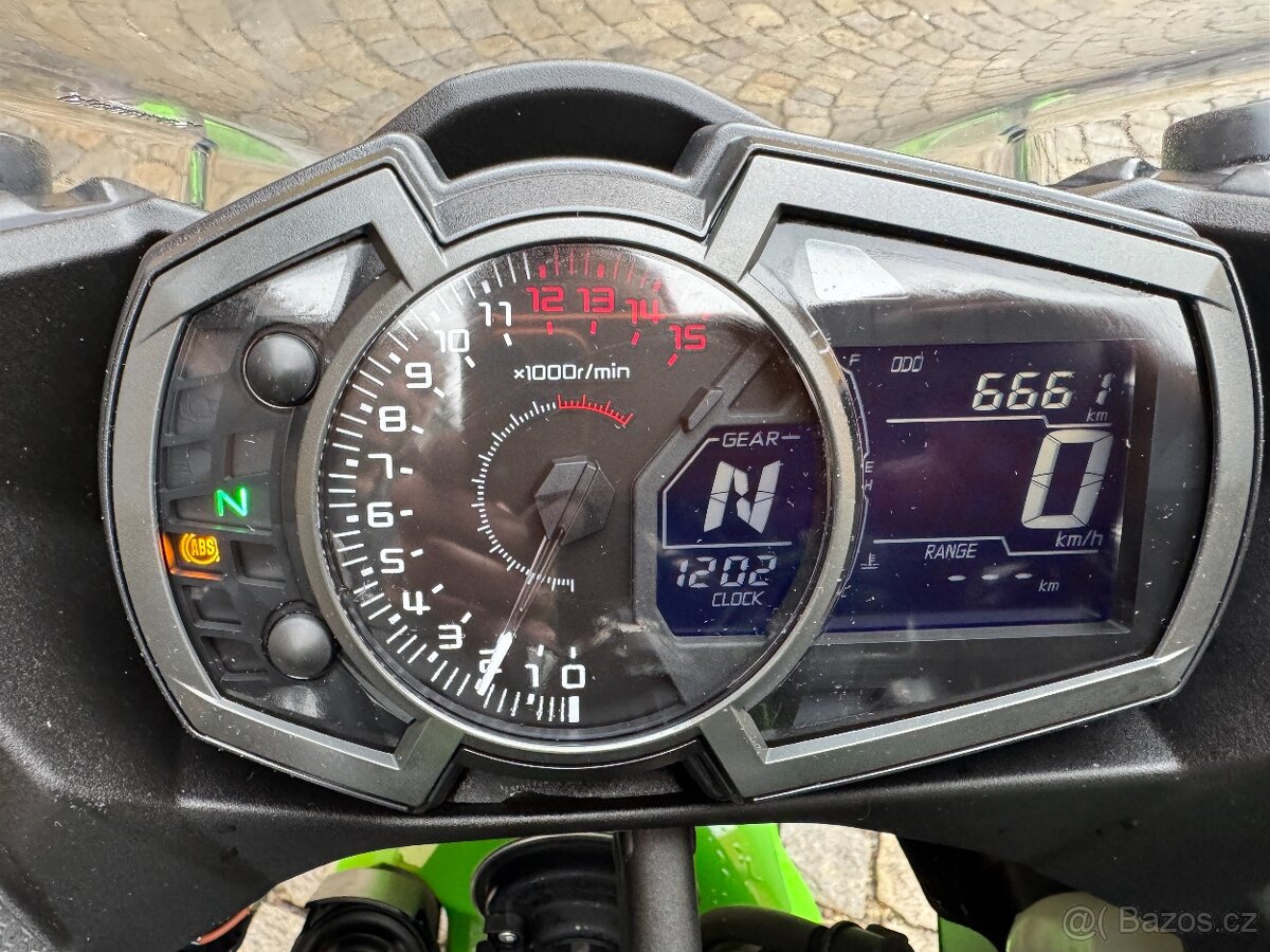 Kawasaki Ninja 400 - 5