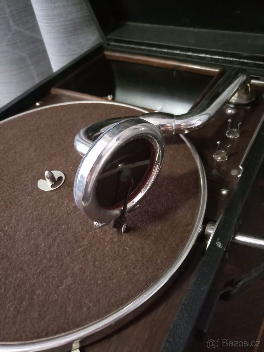 Kufříkový gramofon His Masters Voice - 5