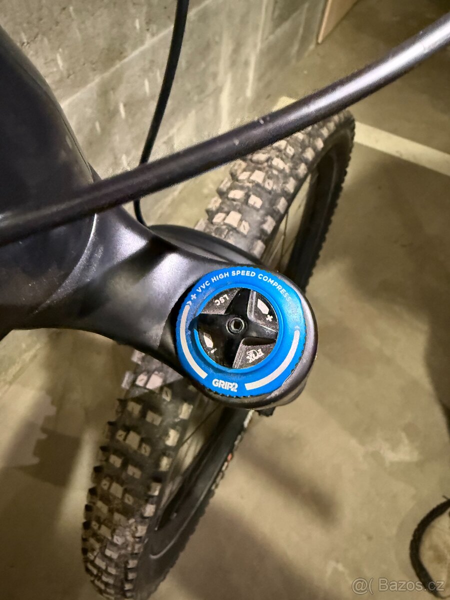 Canyon Spectral CF8, vel. L - 5