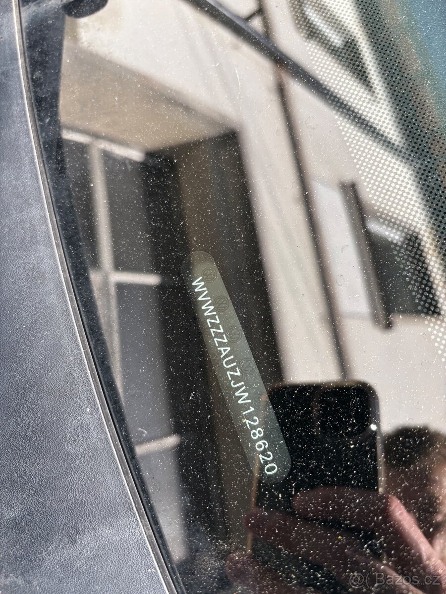 Prodám Volkswagen golf 7.5 facelift edice SOUND - 5