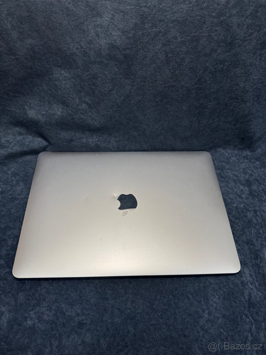 Predám MacBook Air 13 8GB/256GB - 5