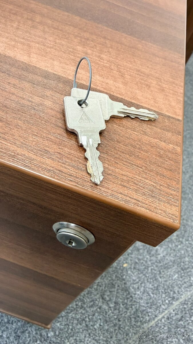 Kancelářské stoly se šuplíky - 5