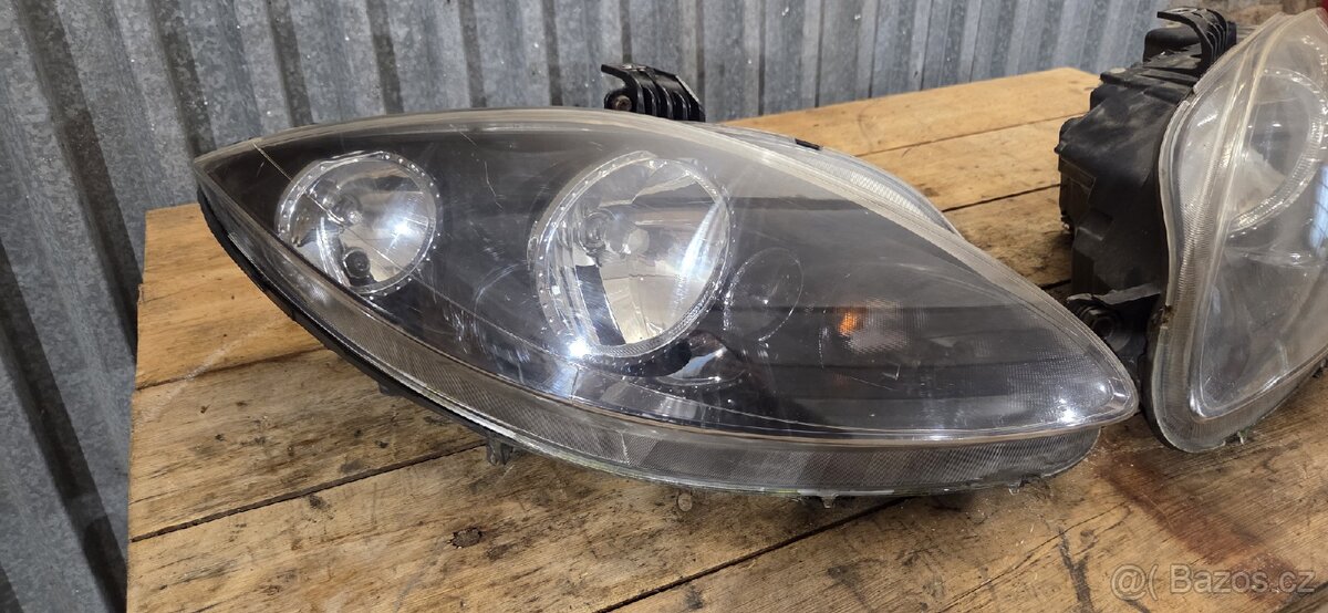 Seat Altea stříbrný přední nárazník, přední světla - 5