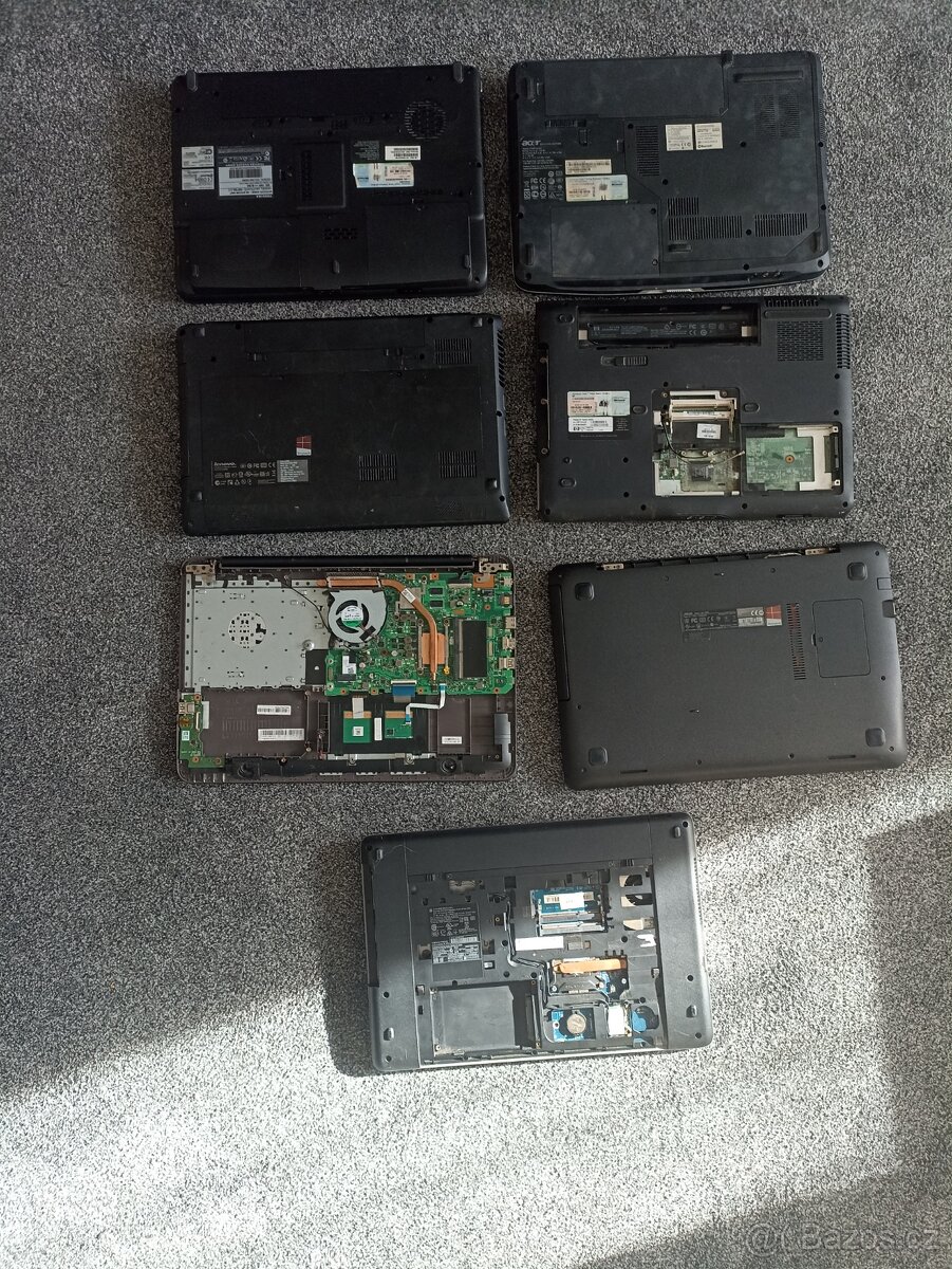 7x notebook na náhradní dily - 5