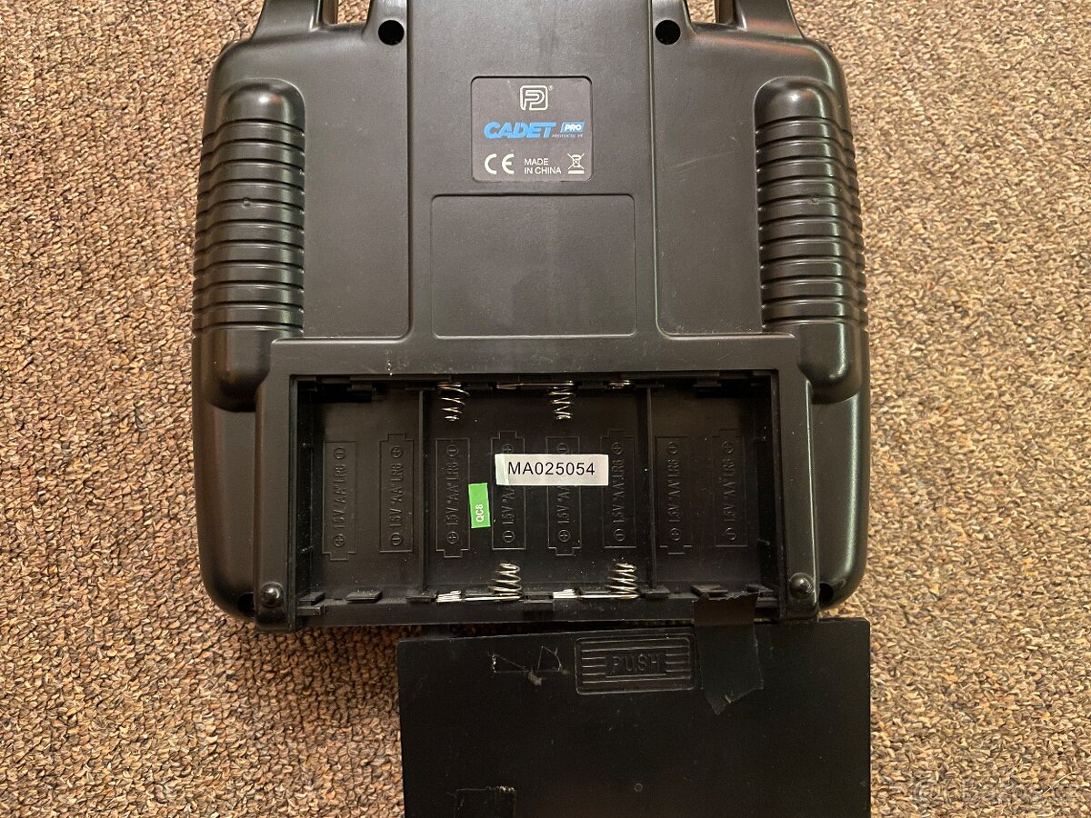 Vysílačka Cadet pro V4 - 5