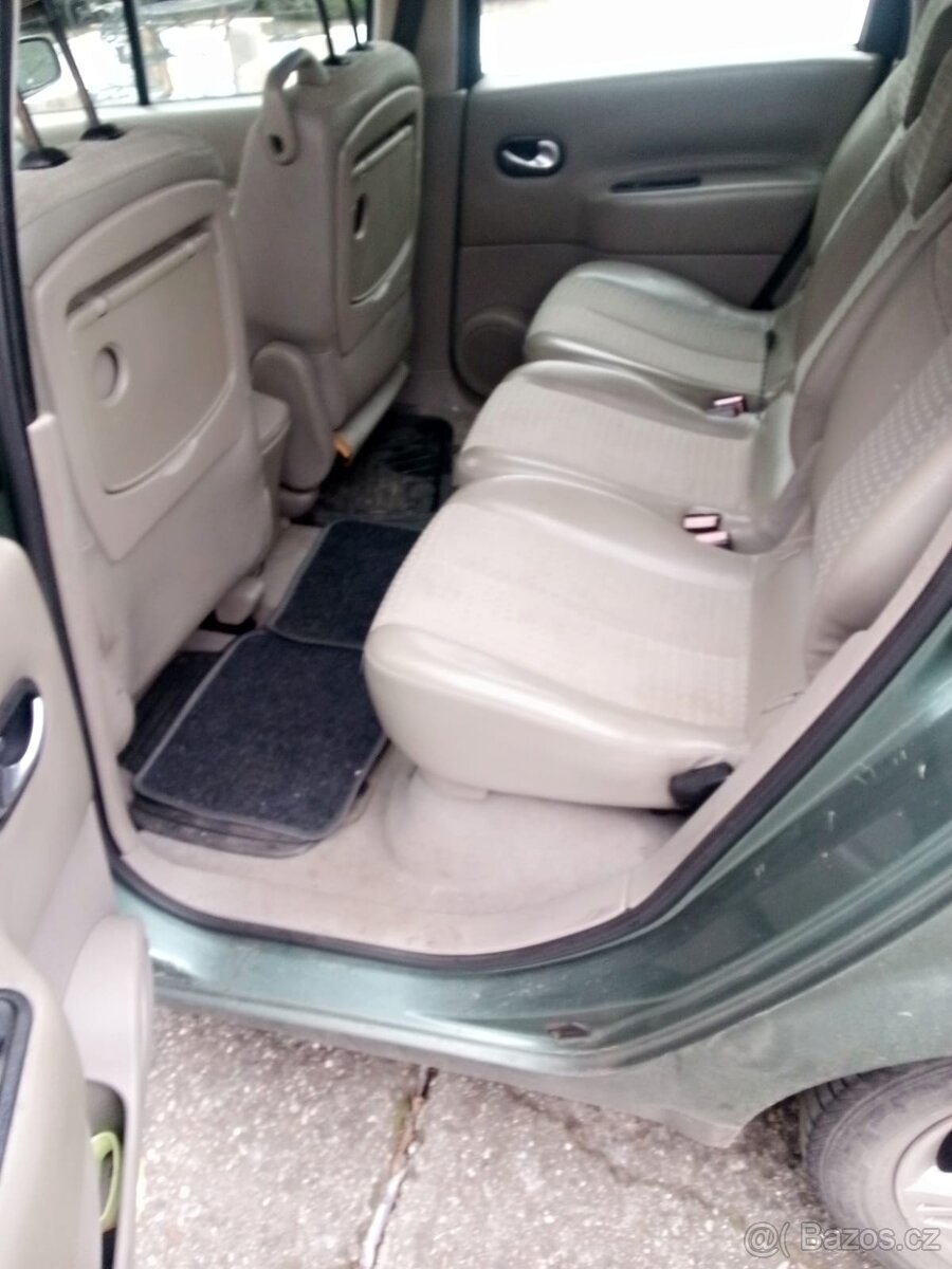 Renault Megane Scénic 2 - 5