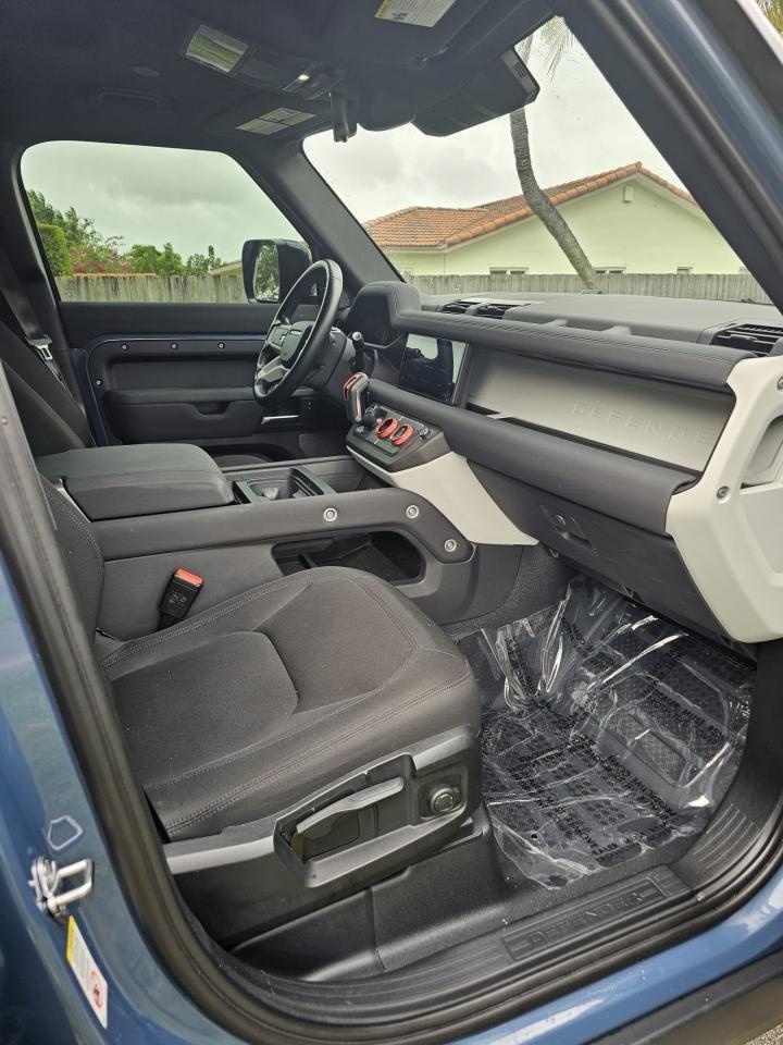2023 Land Rover Defender 110