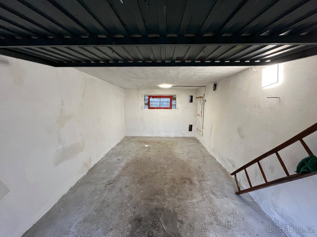 Řadová garáž - 5