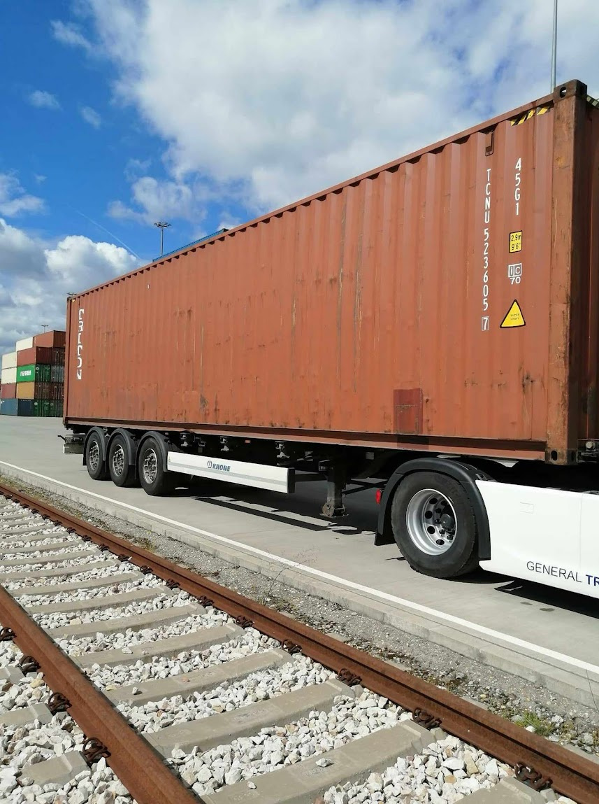 Lodní kontejner 40HC - 12m (výška 2,9m) výber z FOTO - 5