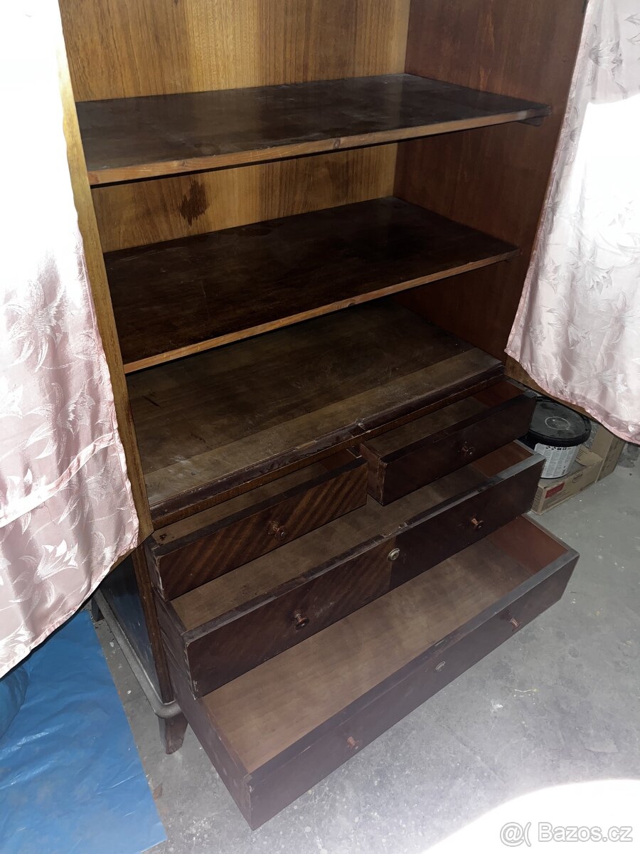 Starožitná skříň - 5