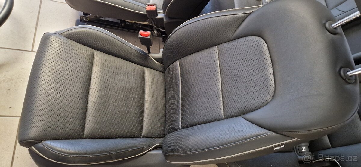 Kia sportage GT IV 2018 kožený interiér - 5