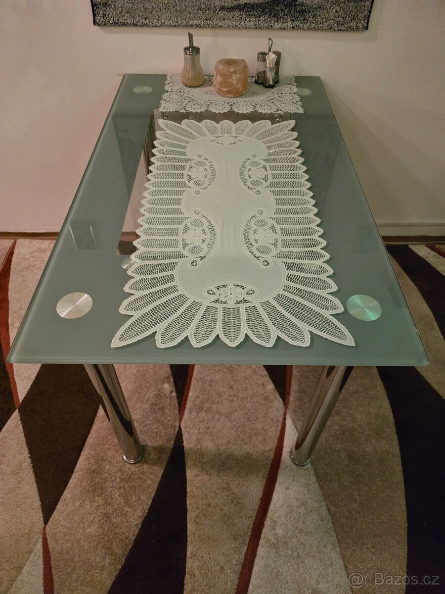 Prodam jídelní stůl - 5
