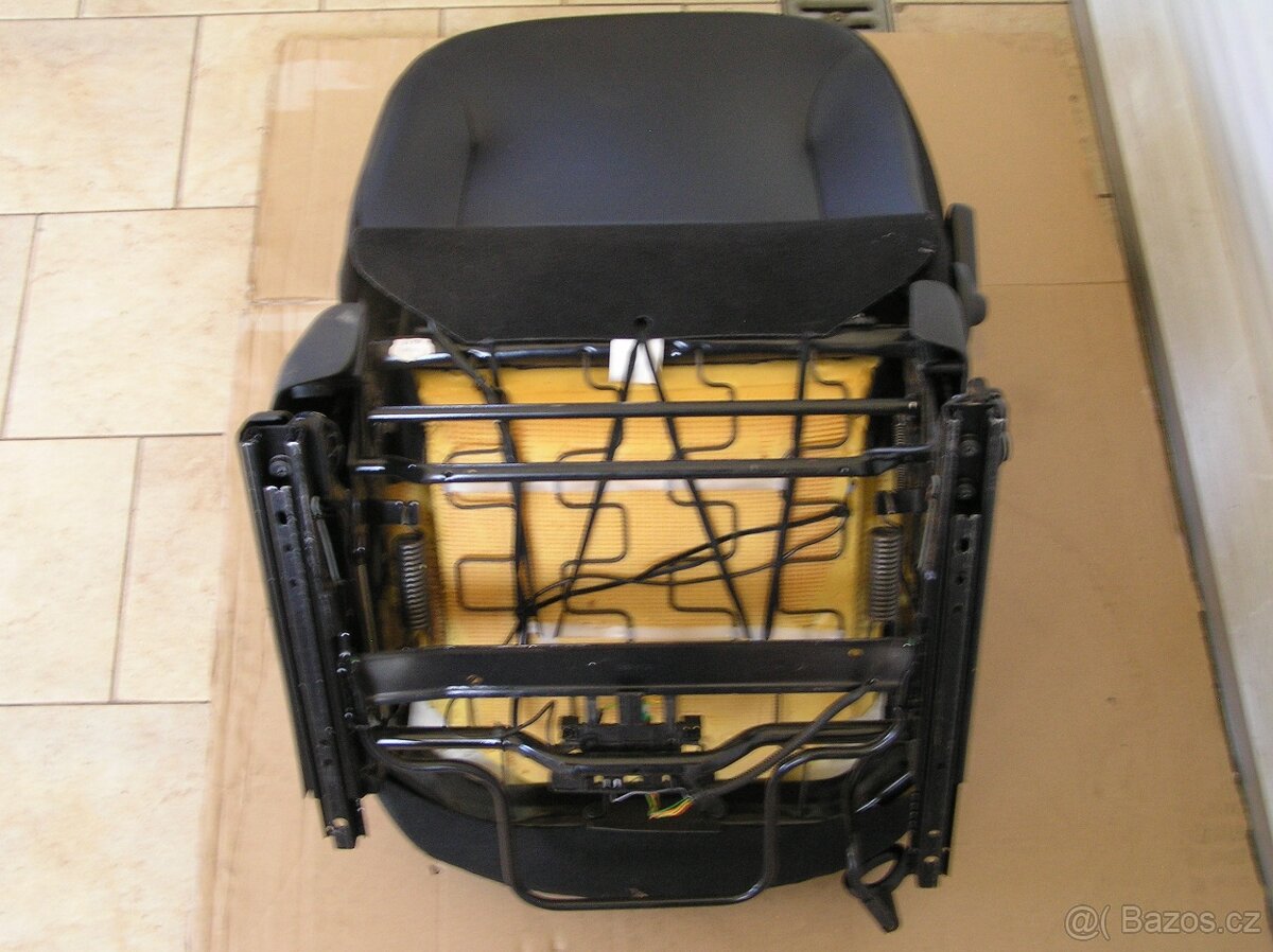 Prodám sedačku řidiče Peugeot 206 - 5