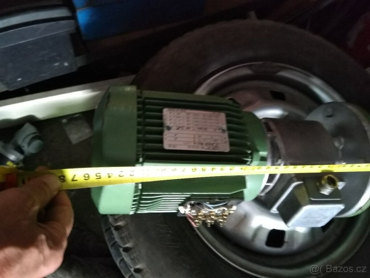 Prodám motor s převodovkou - 5