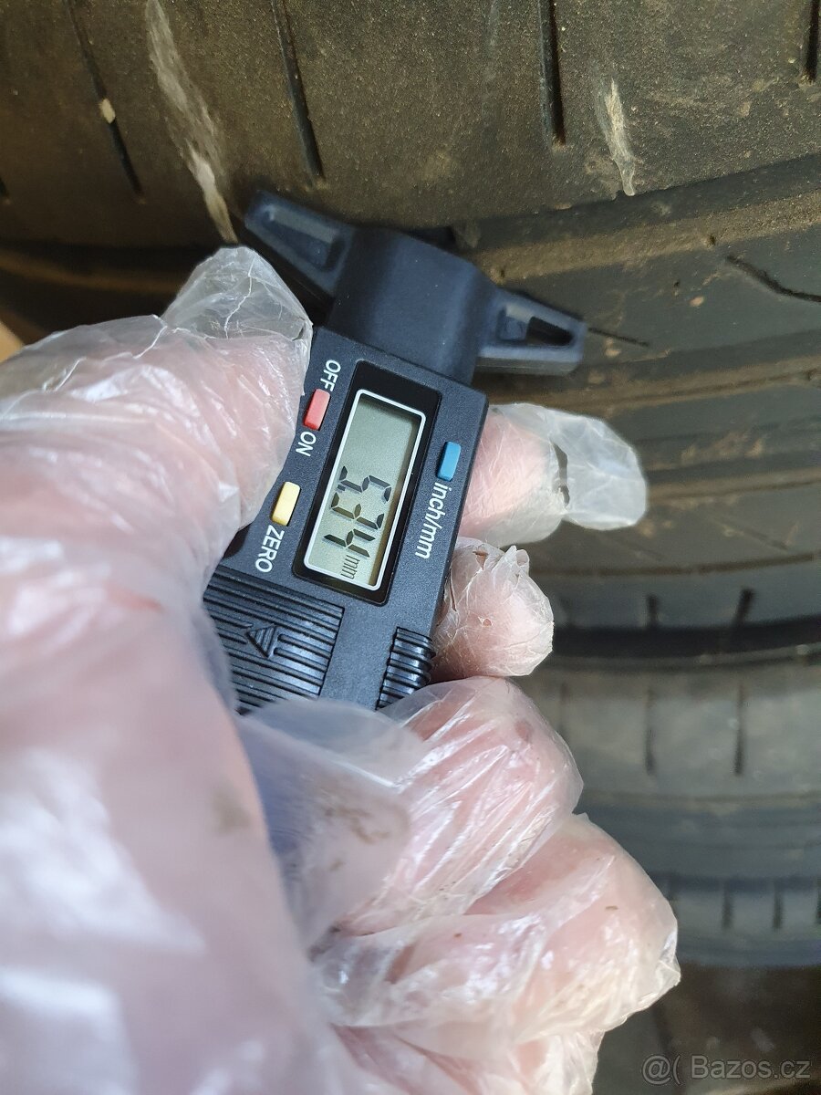 pneu 23545r17 continental - 5