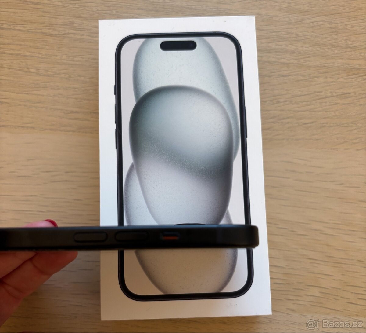 IPhone 15 černý 128gb - 5