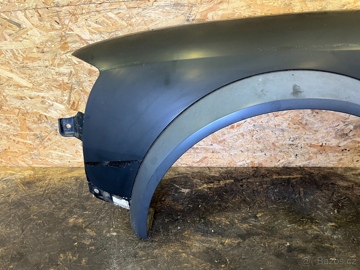 LEVÝ PŘEDNÍ BLATNÍK AUDI A6 C5 ALLROAD - 5