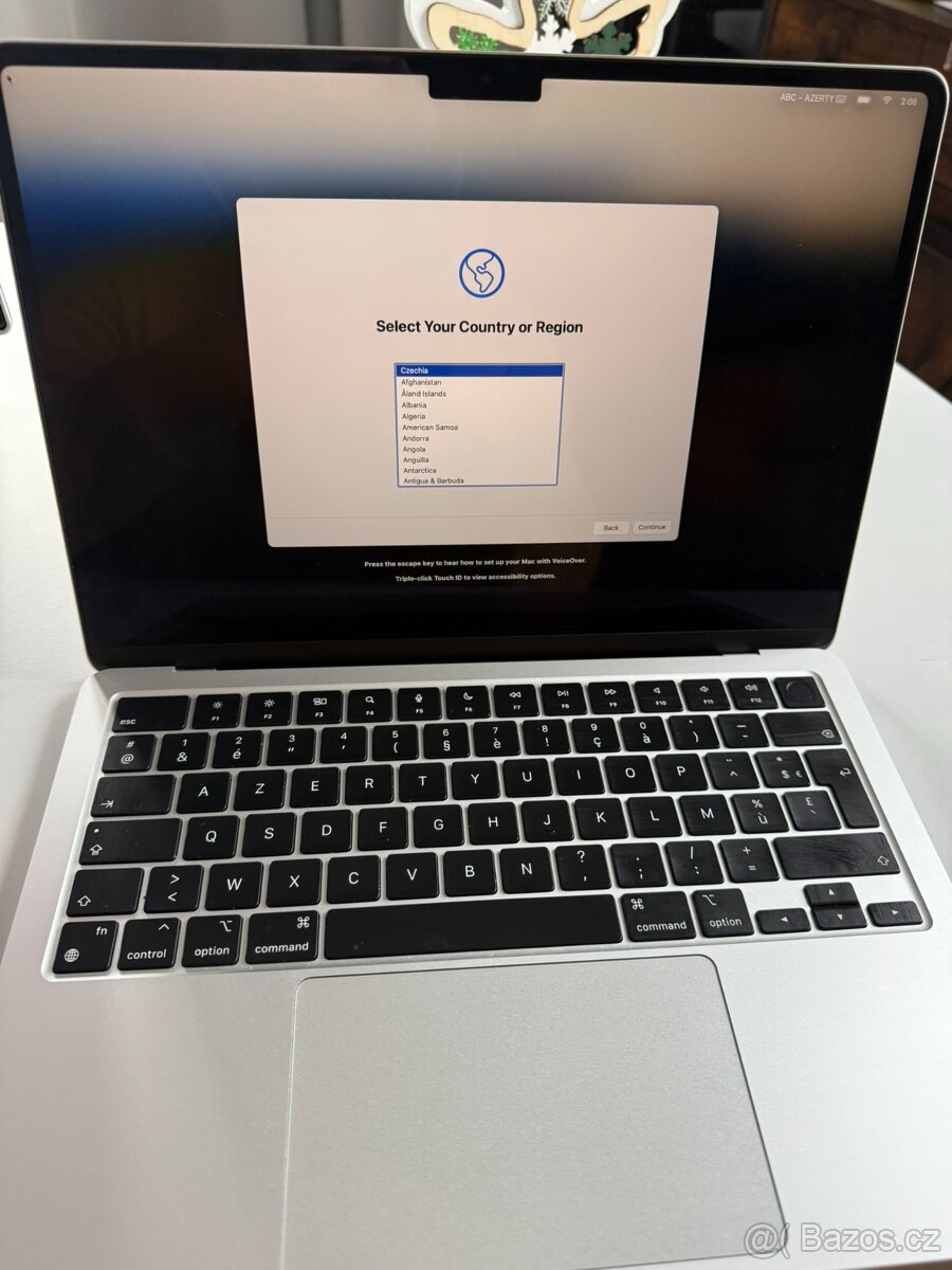 Apple MacBook Air M2 (2022) - Remote uživatel, 97% baterie - 5