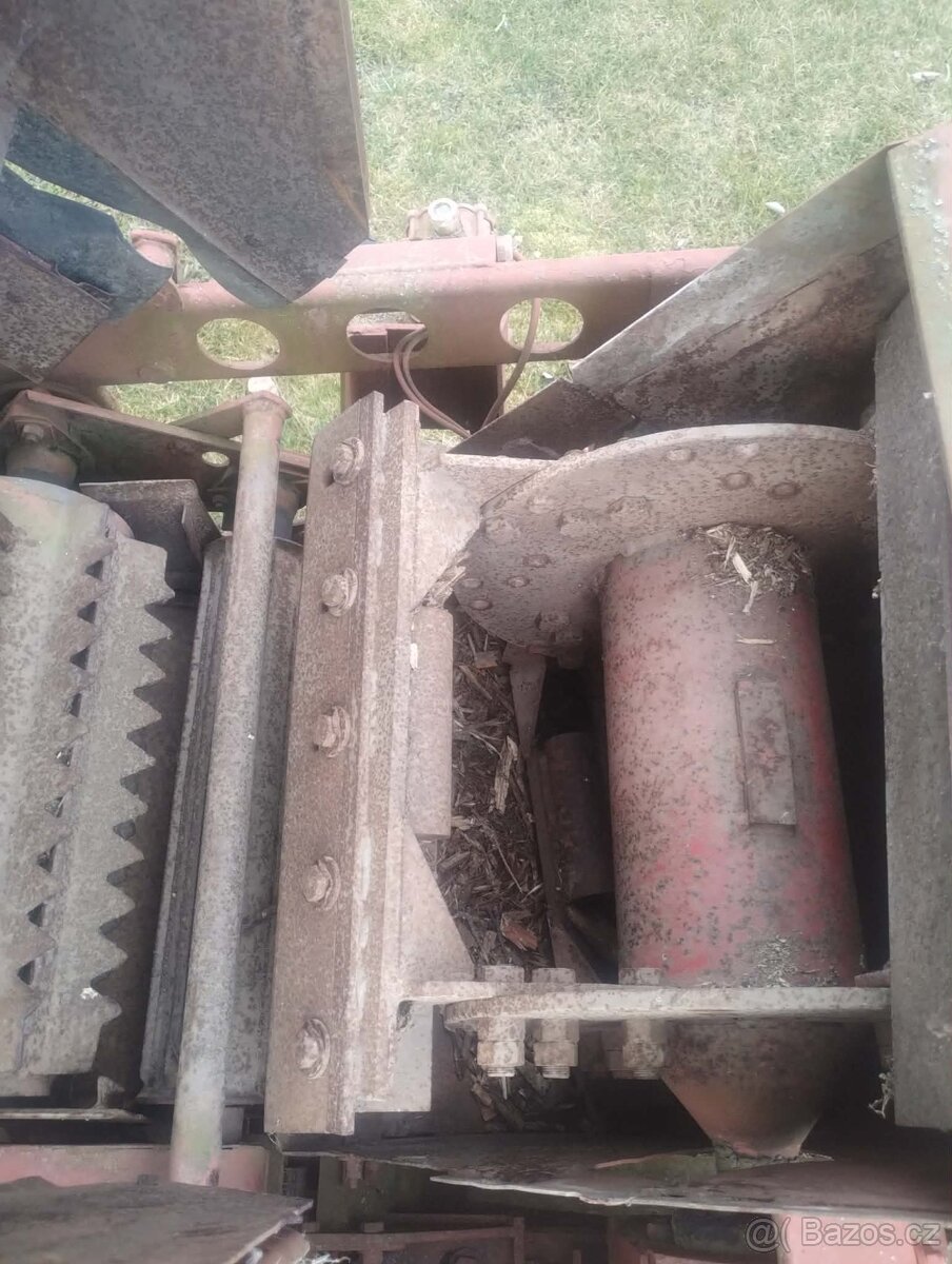 Prodám štěpkovač - 5
