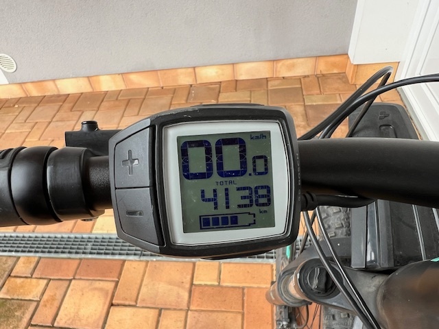 Horské elektrokolo CUBE - 5