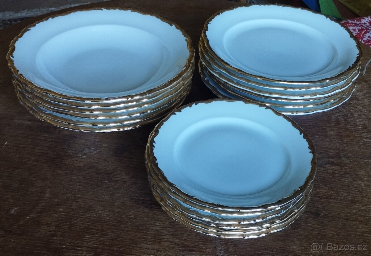 Porcelánový pozlacený -Jídelní , čajový a kávový servis - 5