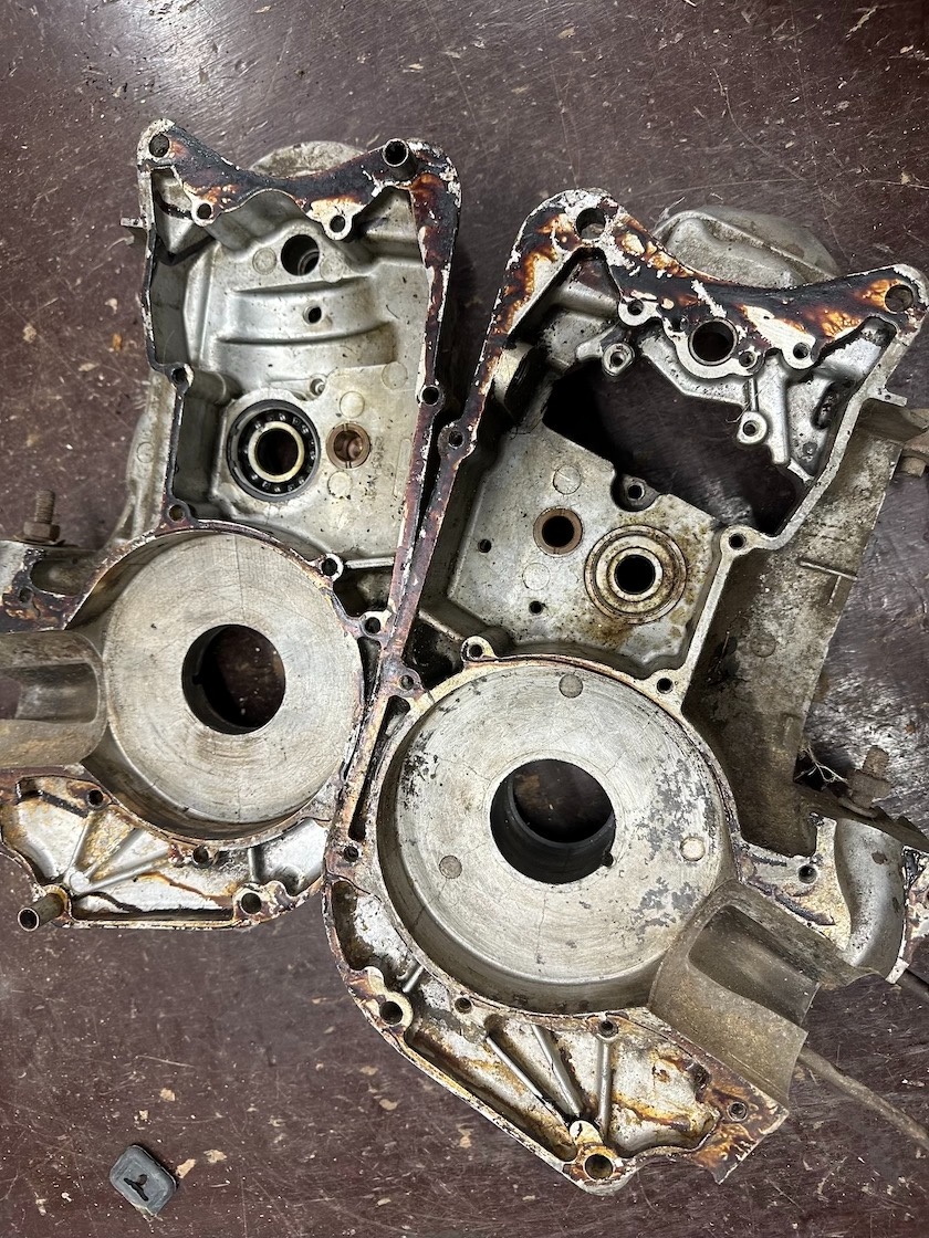 Predám BLOKY MOTORU kártery JAWA ČZ 125/453 - 5