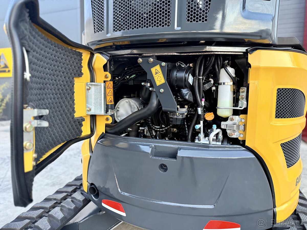 MINIBAGR G40S I PRO CAB najeto 5MTH 4T - 5