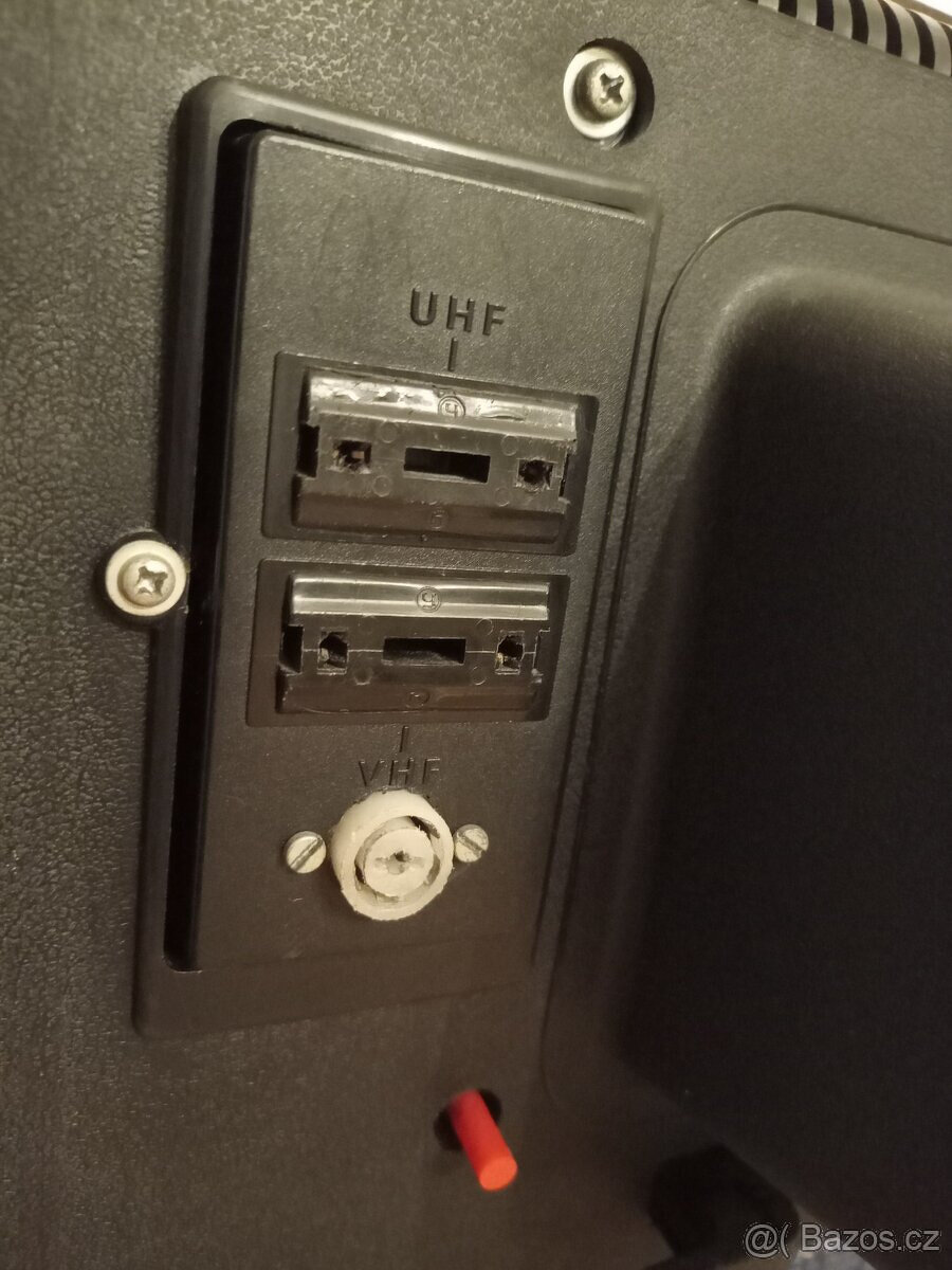 SONY KV - 1300E VINTAGE COLOR TV - SONY TRINITRON - 5