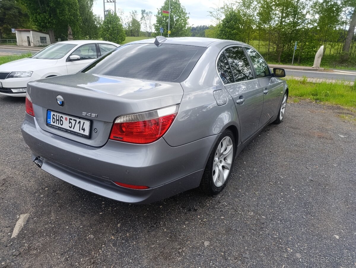 BMW E60 545i - 5