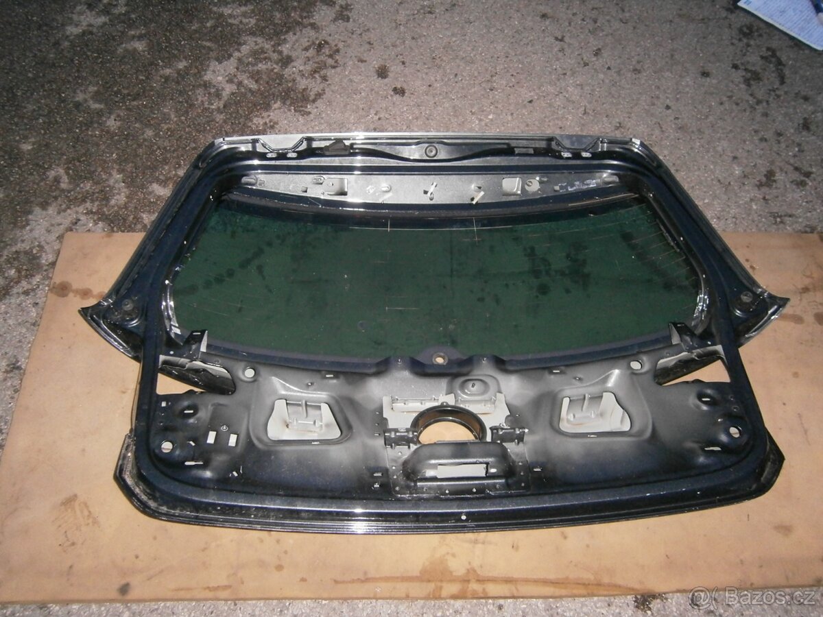 VW GOLF 7 VÍKO KUFRU-5 DVEŘE+SKLO+SPOJLER - 5