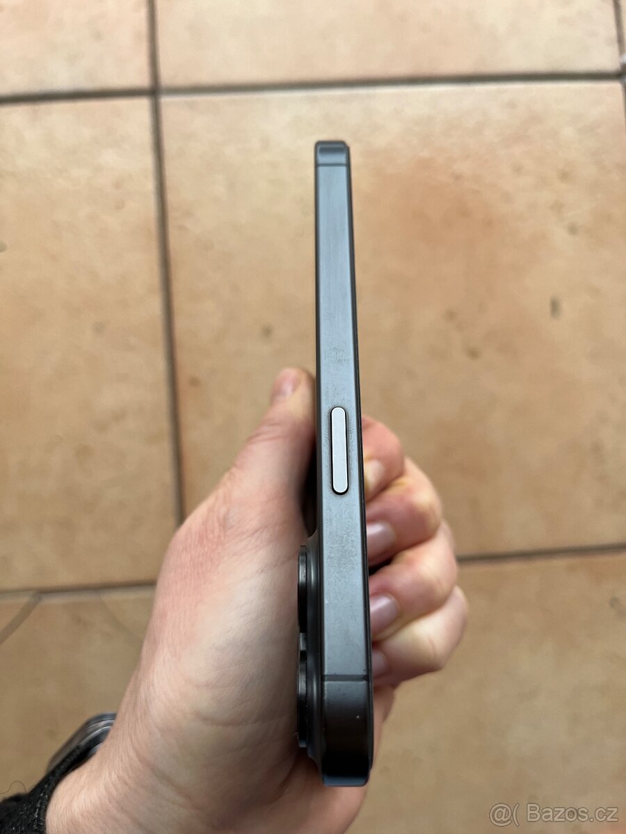 Apple IPhone 15 Pro 256GB - 5