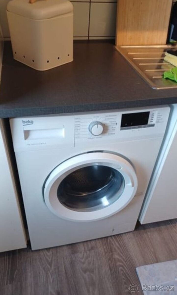 Bílá linka Ikea se spotřebiči,6167 - 5