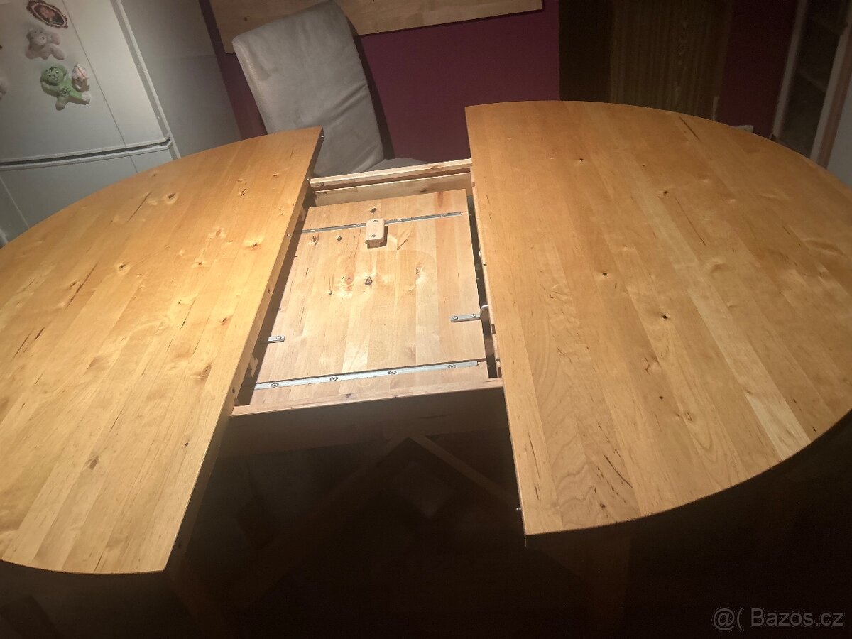 Rozkládací jídelní stůl - 5