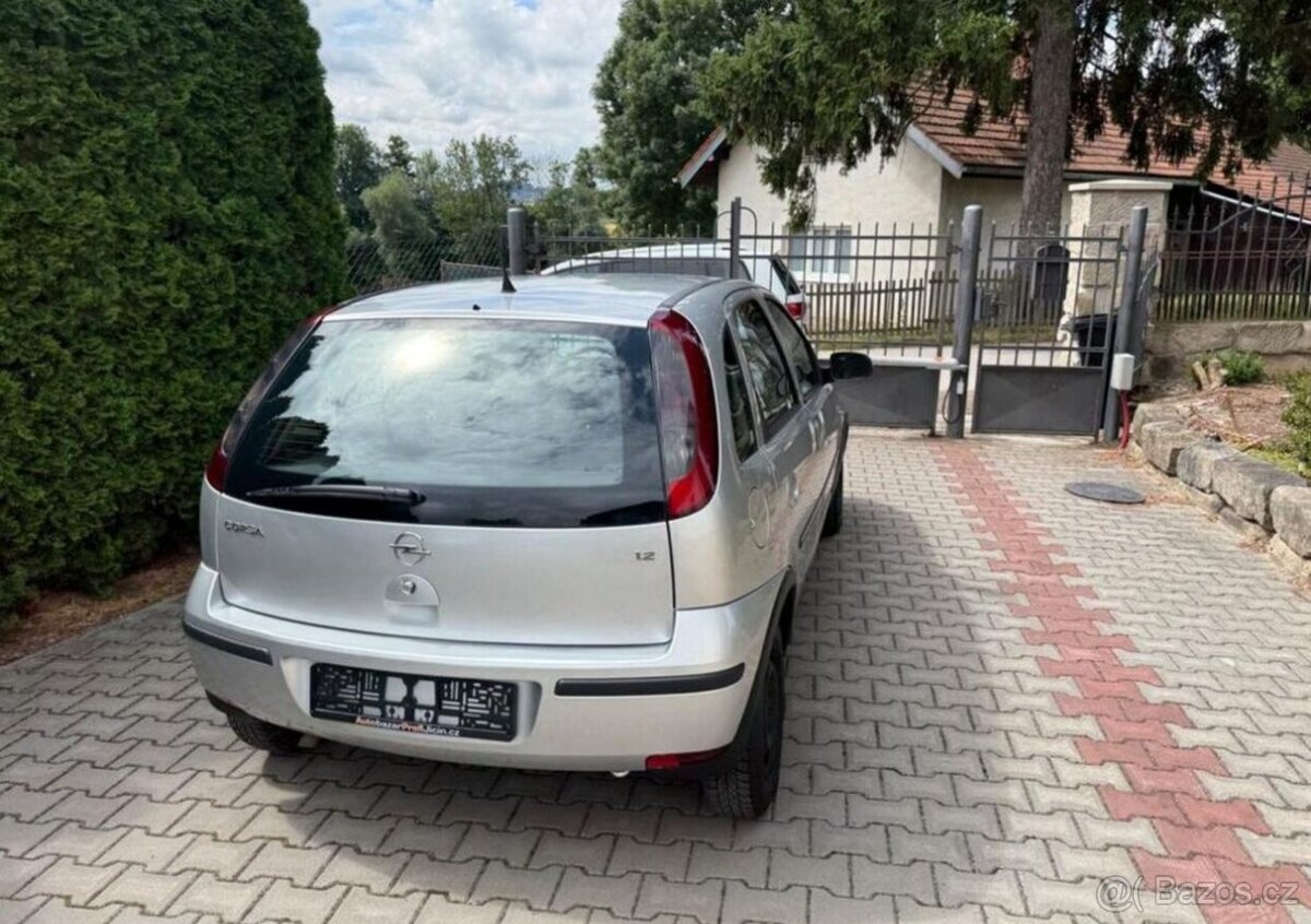 Opel Corsa 1,2 i klima , 2 sady kol benzín - 5