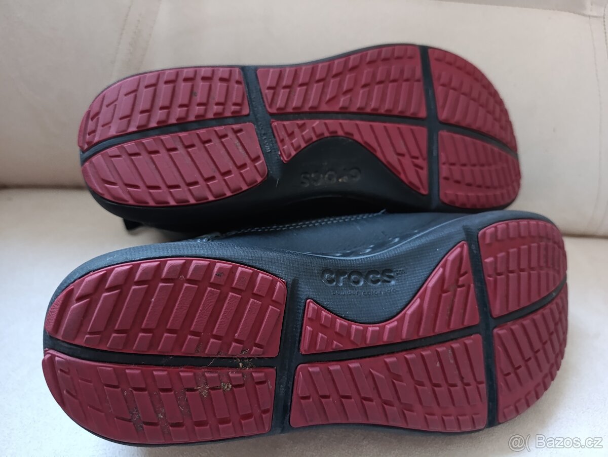 Pánské kožené kotníkové Crocs vel. 8 - 5