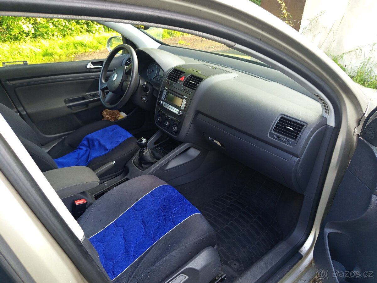 Prodám vw golfa 5 generace rok výroby 2005 - 5