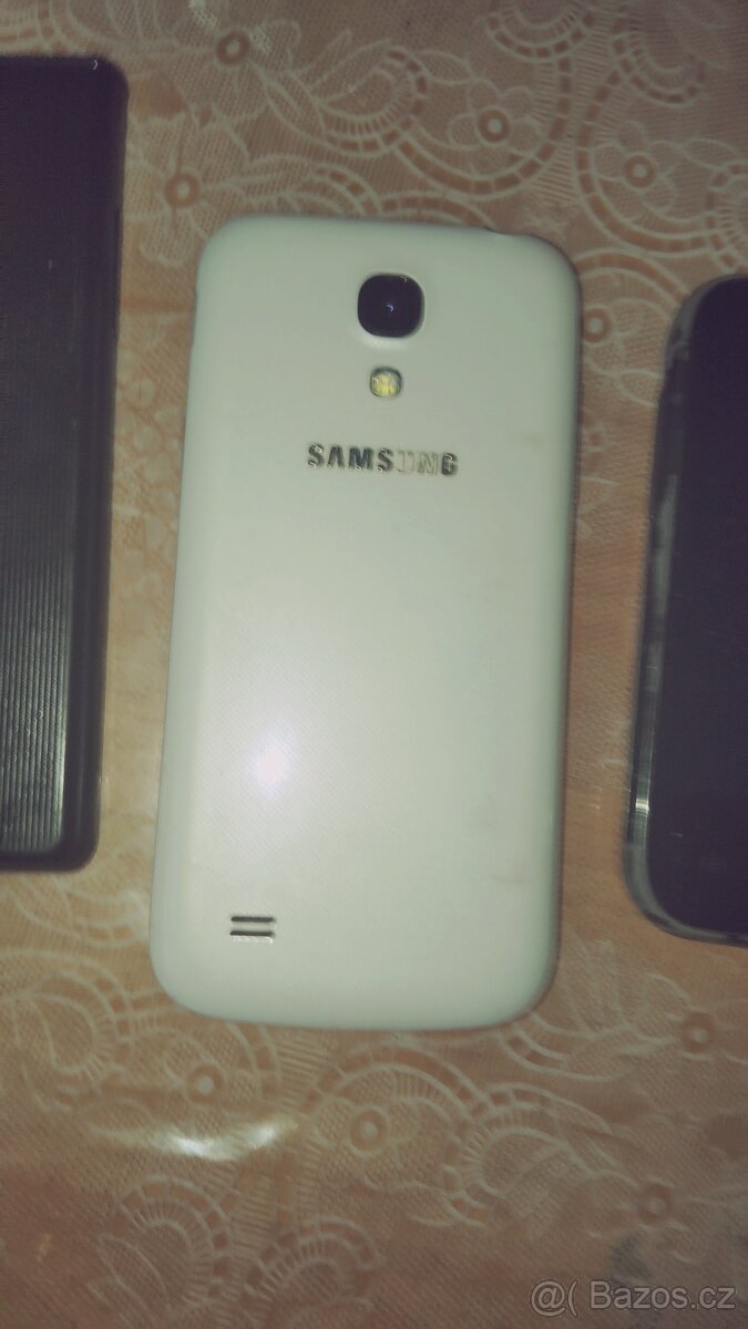 Mobilní telefony - 5